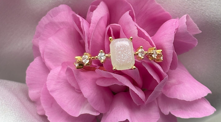 Celeste Gold Memorial Ring - Custom Ashes, Breastmilk, or Hair Keepsake