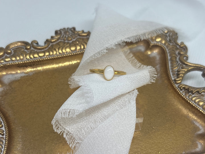 Minimalist Oval Memorial Ring – Ashes or Breastmilk Keepsake