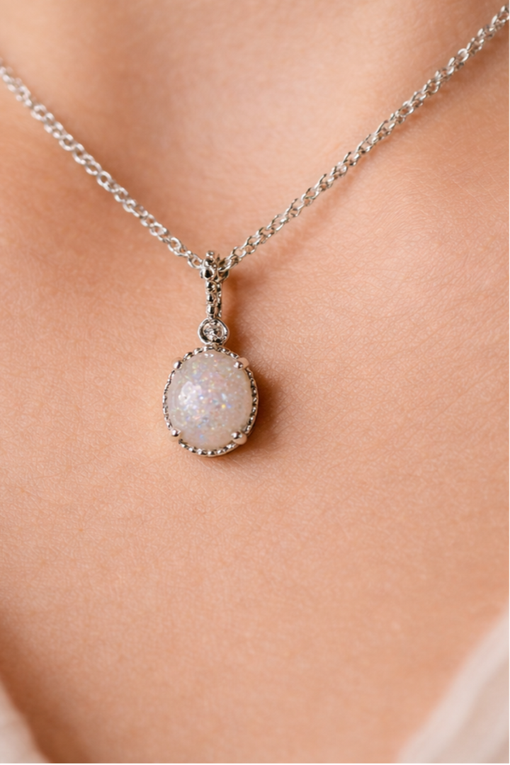 Vintage Oval Memorial Necklace – Ashes Keepsake Jewelry