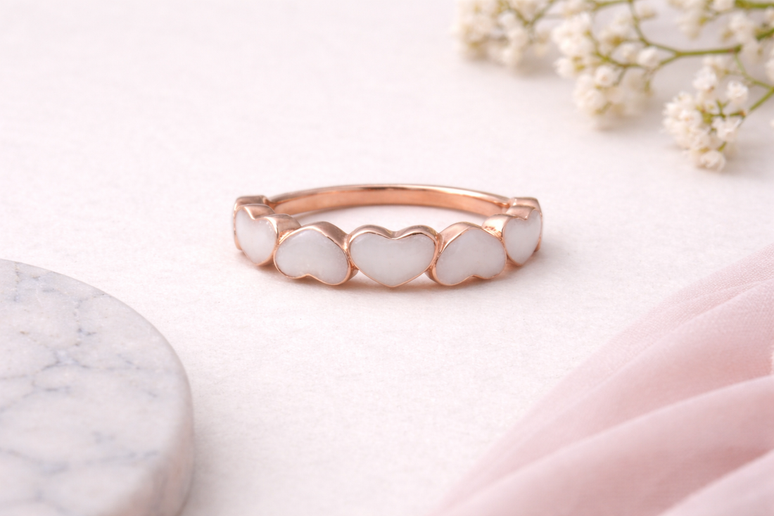 Breastmilk ring with hearts band 