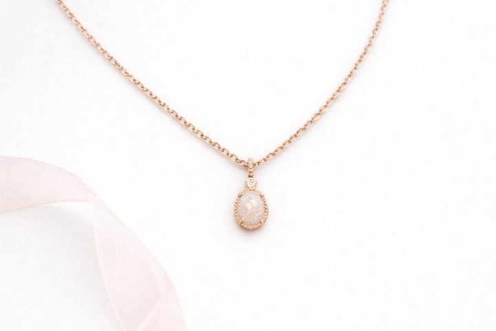 Vintage Oval Memorial Necklace – Ashes Keepsake Jewelry