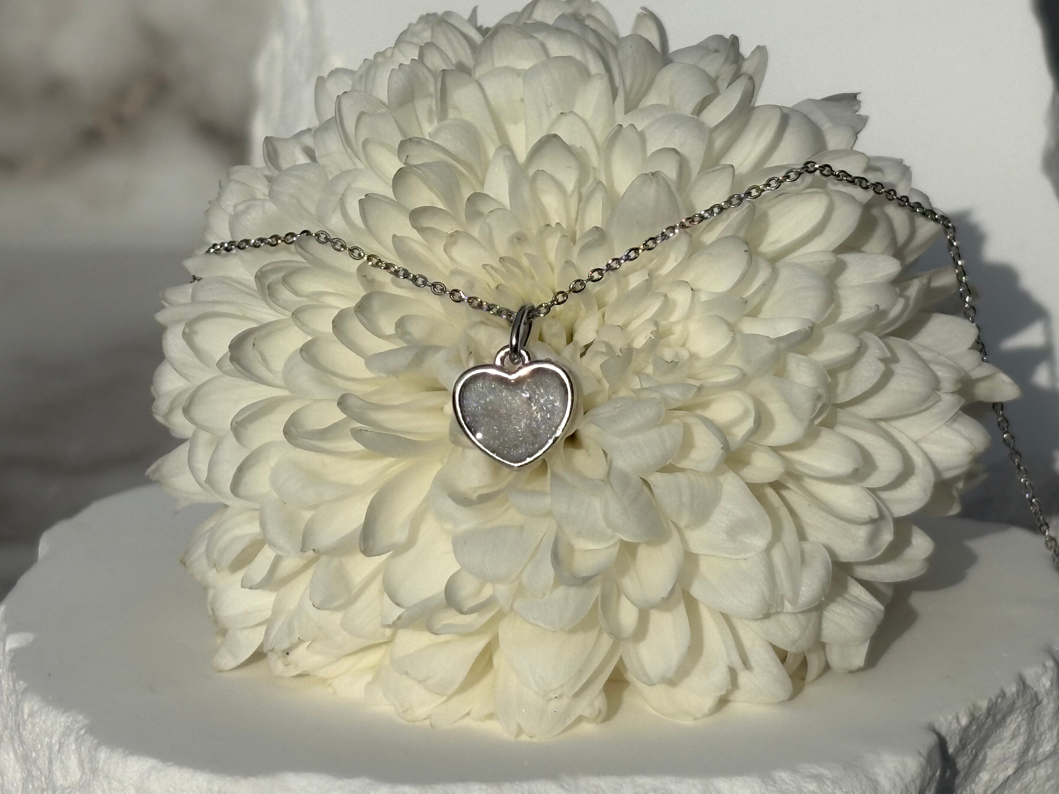 Simply Heart Necklace - Custom Keepsake Ashes Cremation Breastmilk Necklace
