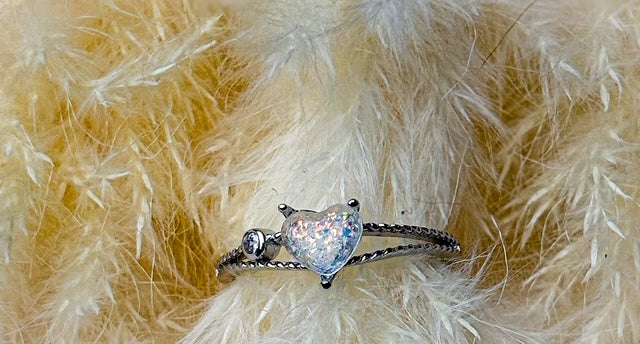 Heart Memorial Ring for Ashes – Custom Engraved Keepsake – Sterling & Gold