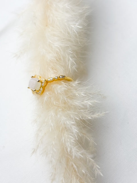 Cushion Cut Keepsake Ring - Memorial Jewelry for Ashes or Flowers