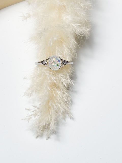 Simply Oval Ring - Minimalist Keepsake Ring for Ashes or Breastmilk