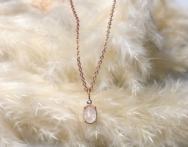 Custom memorial jewelry with ashes inclusion