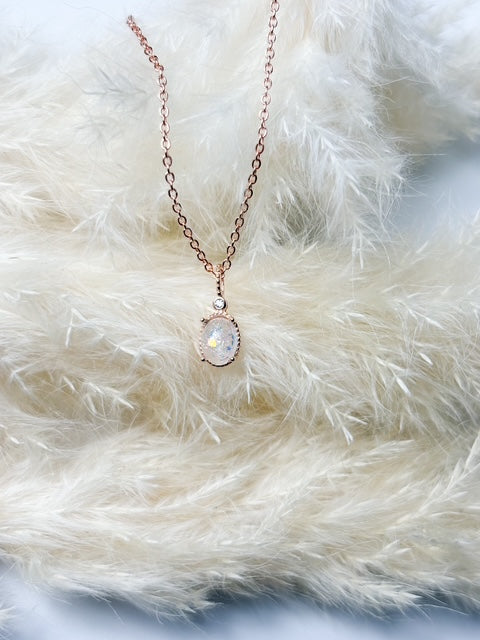 Vintage Oval Necklace - Custom Memorial Resin Pendant