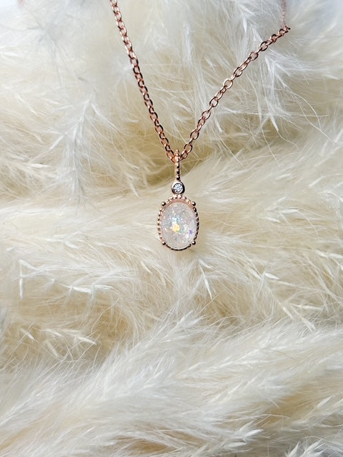 Vintage Oval Necklace - Custom Memorial Resin Pendant