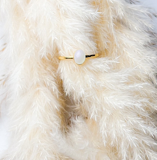 Simply Oval Breastmilk Ring