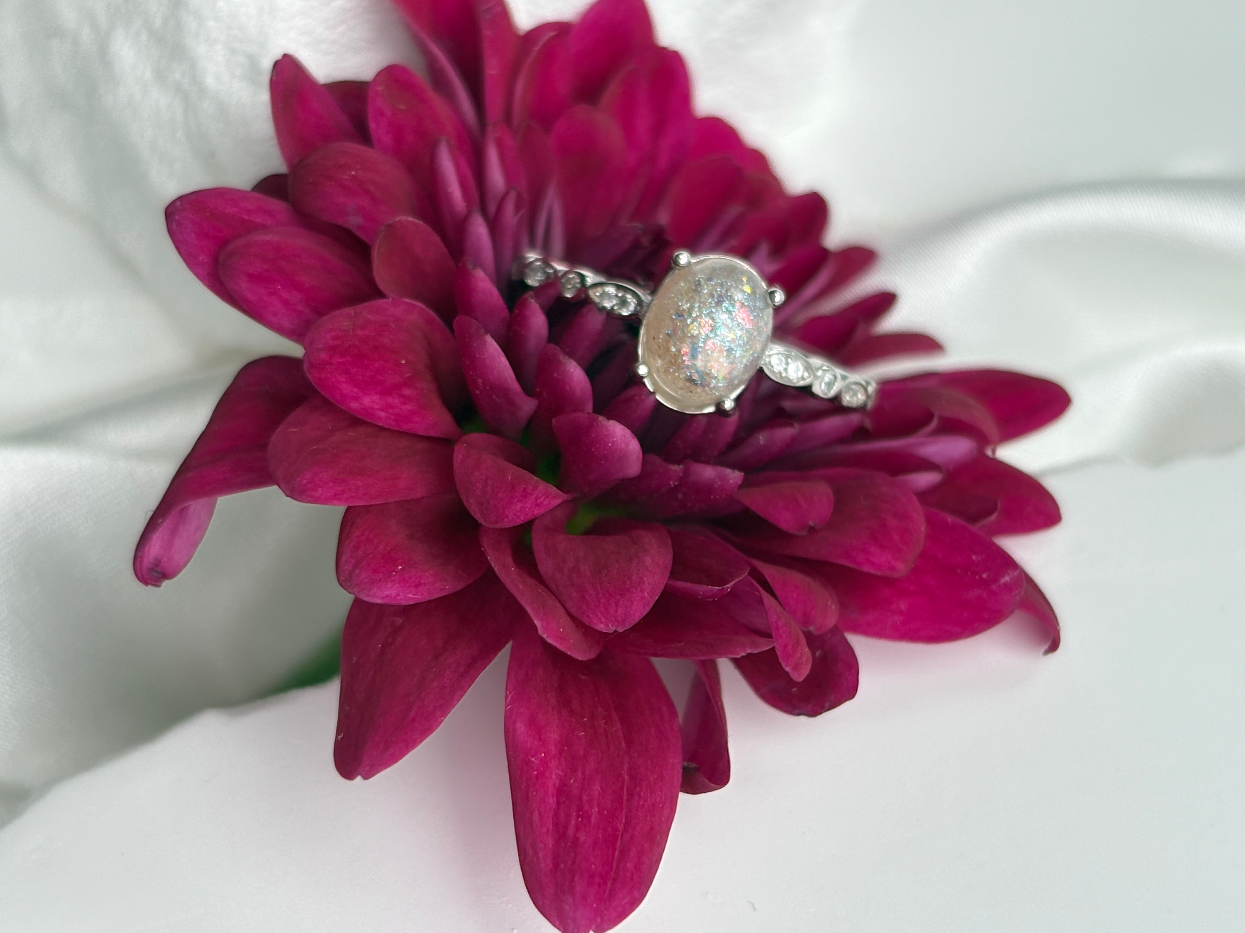 Classic Oval Ring - Keepsake for Ashes, Flowers, or Breastmilk