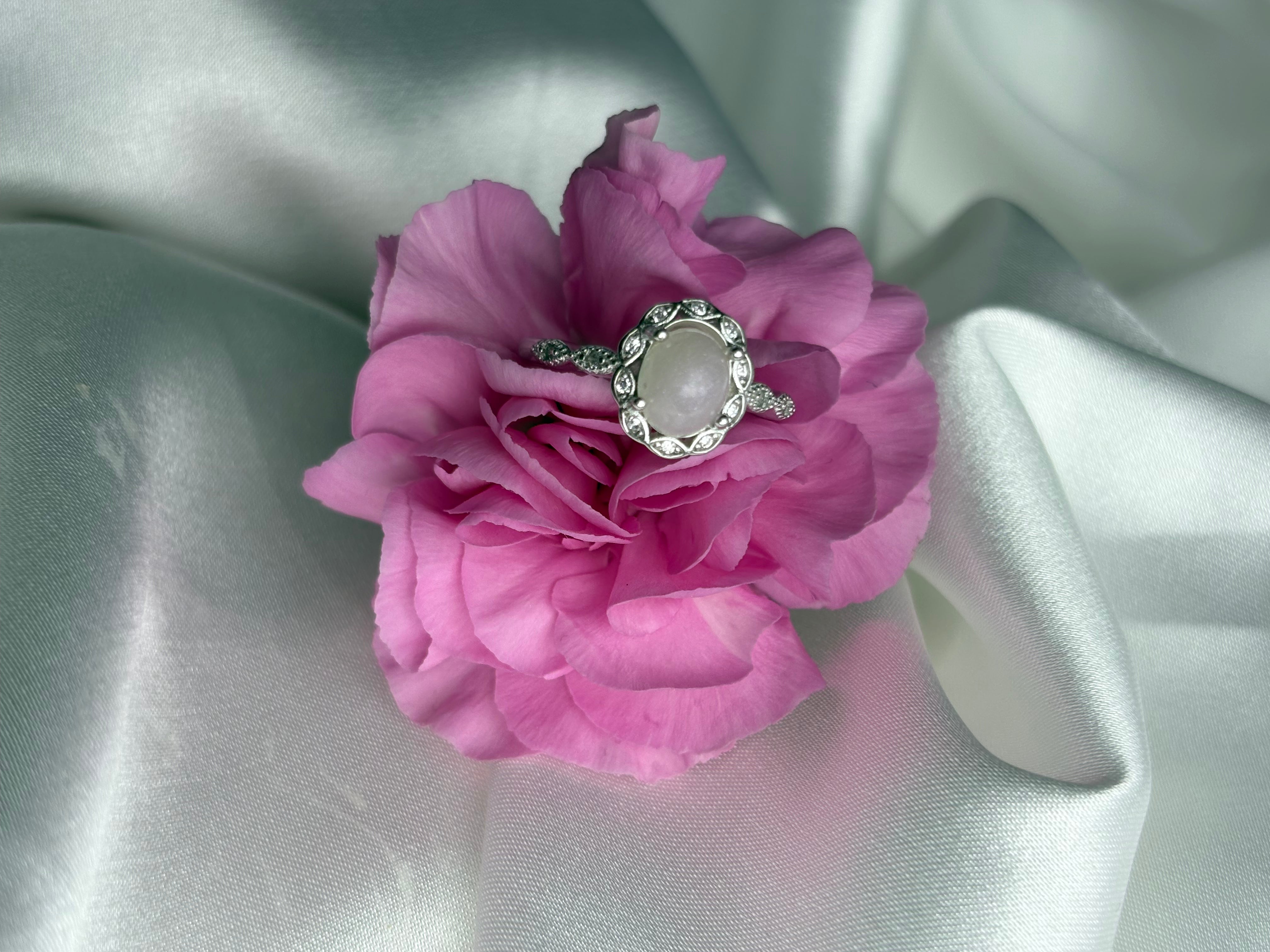 Custom memorial jewelry with ashes inclusion