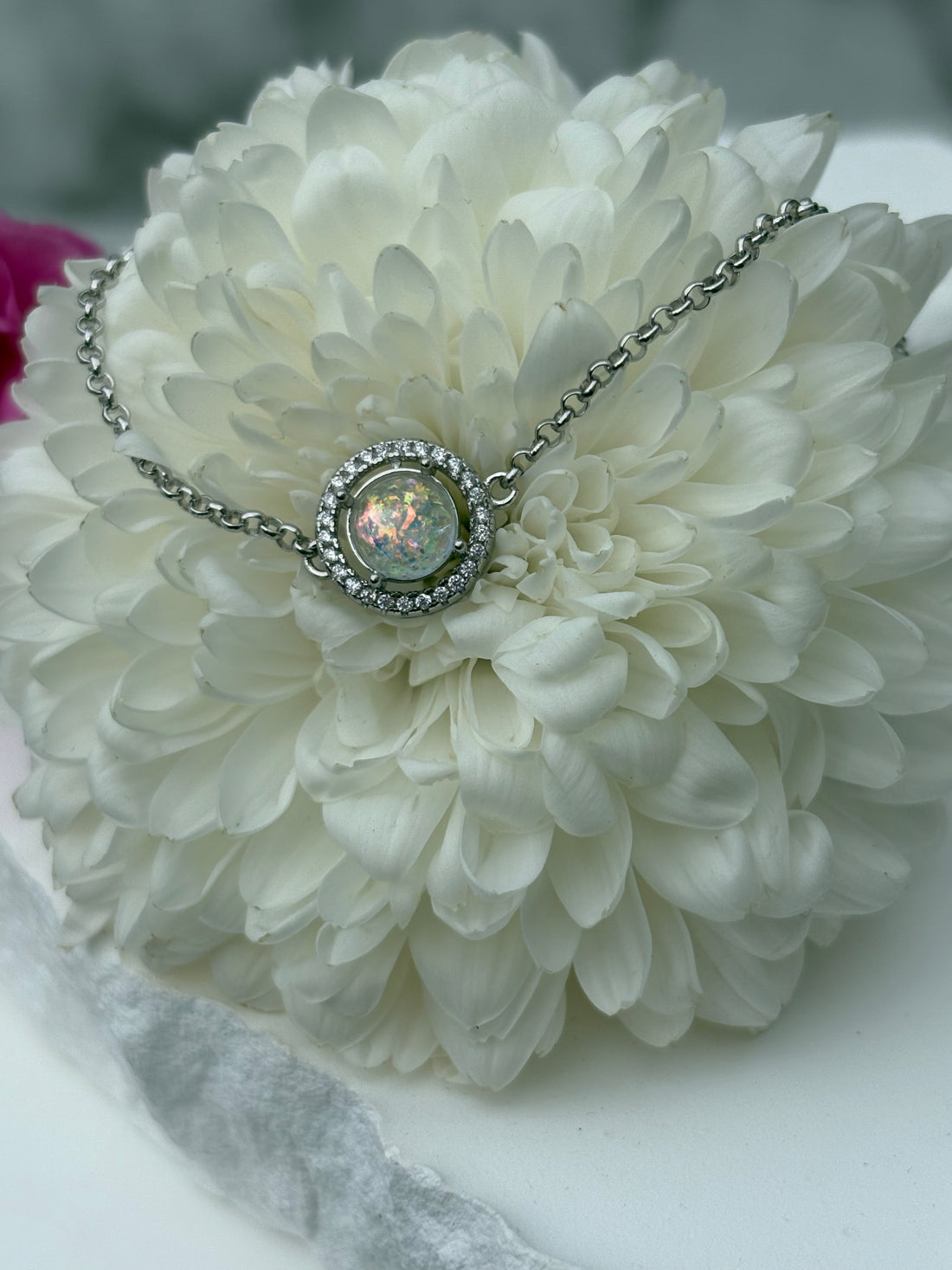 Halo Round Bracelet