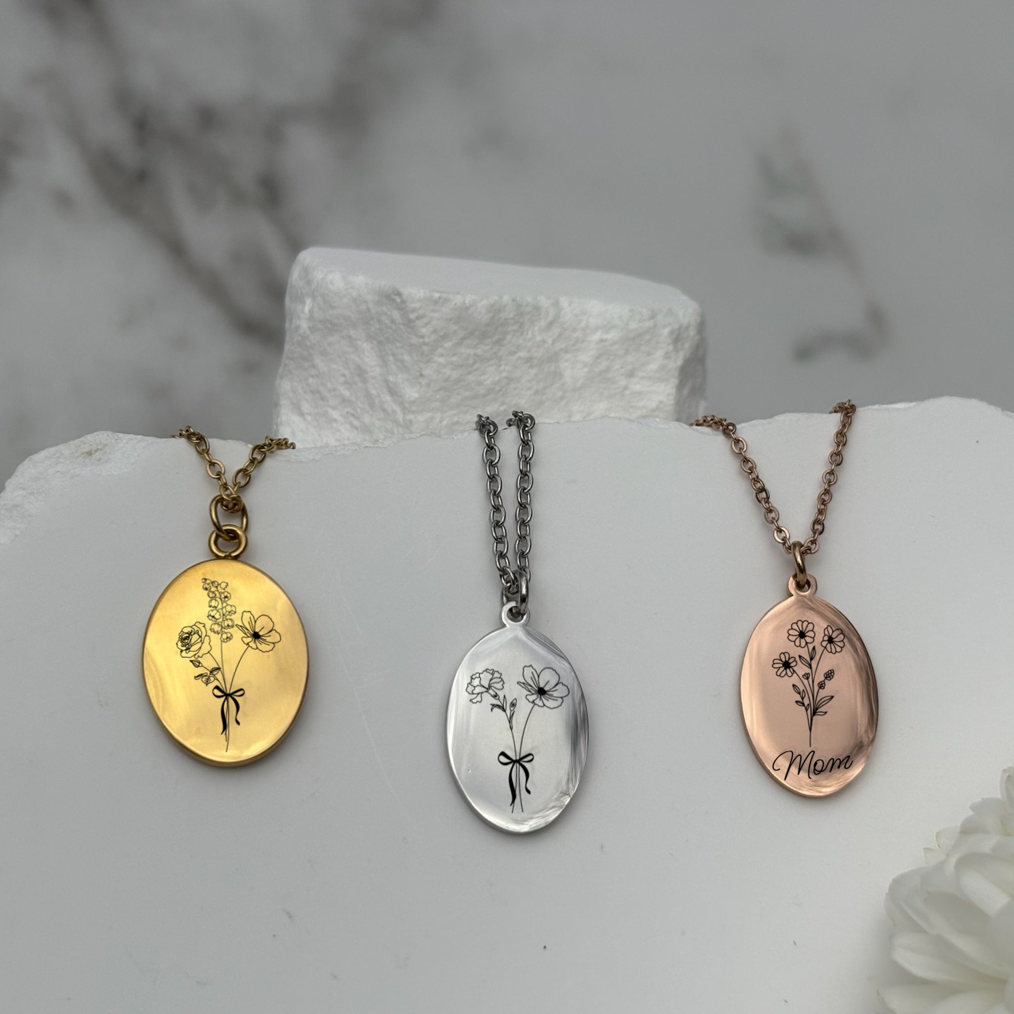 Birth Flower Necklace - Personalized Jewelry