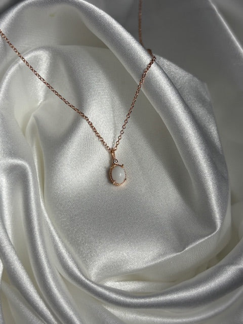 Vintage Oval Necklace - Custom Memorial Resin Pendant