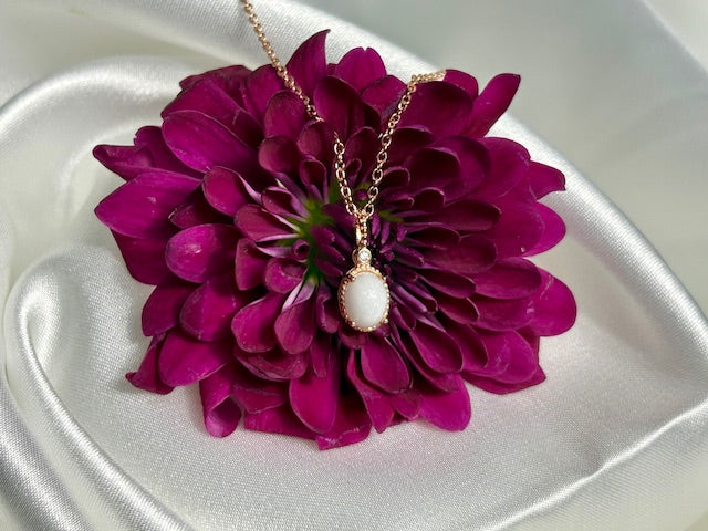 Vintage Oval Necklace - Custom Memorial Resin Pendant