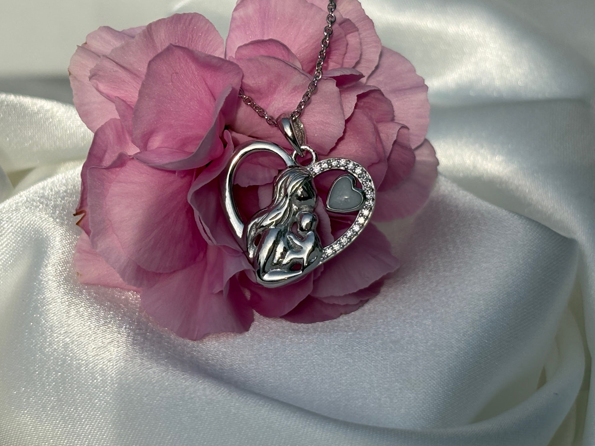 Mother’s Heart Necklace – Breastmilk  Keepsake Jewelry