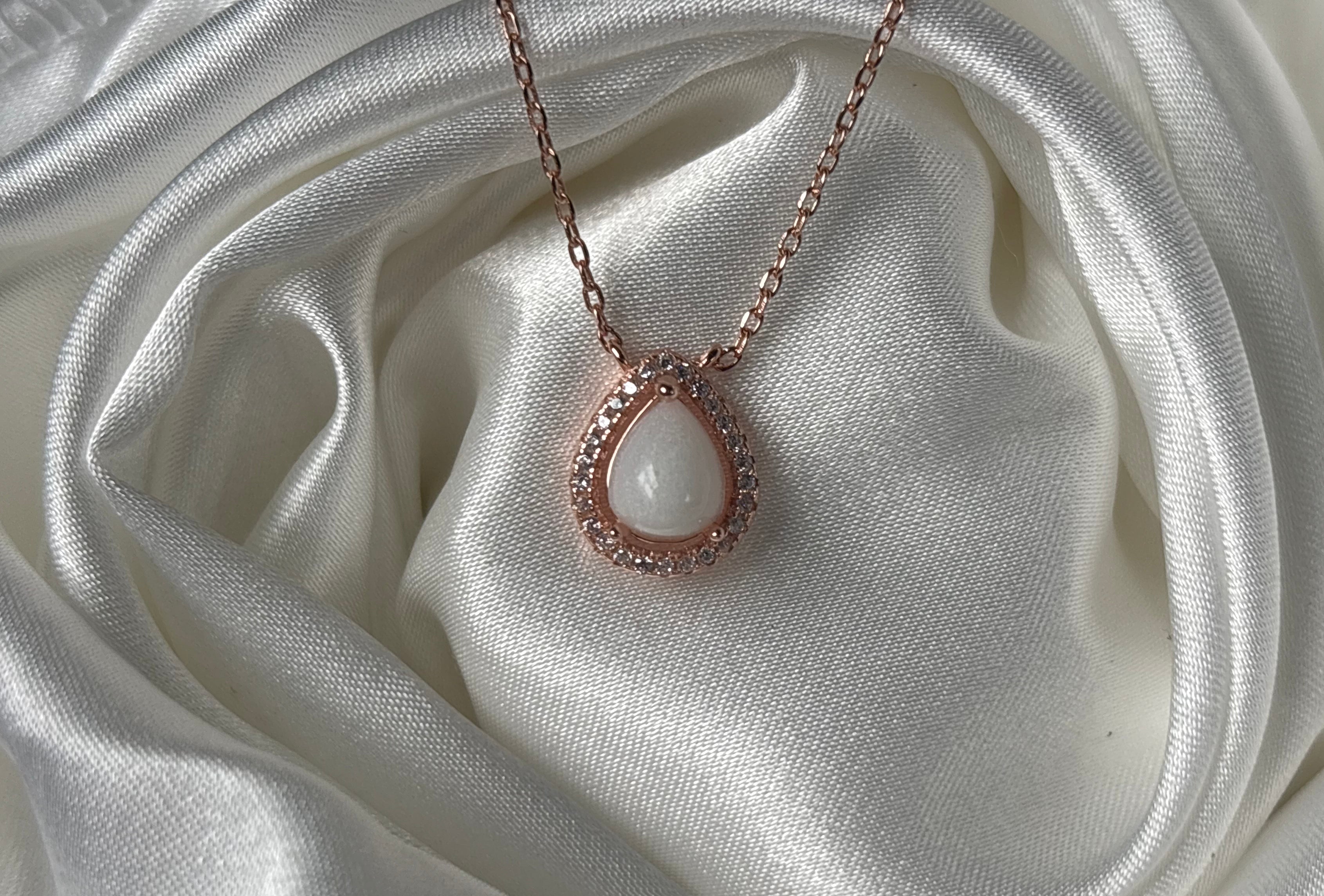 Golden Drops Memorial Necklace – Ashes or Breastmilk Keepsake