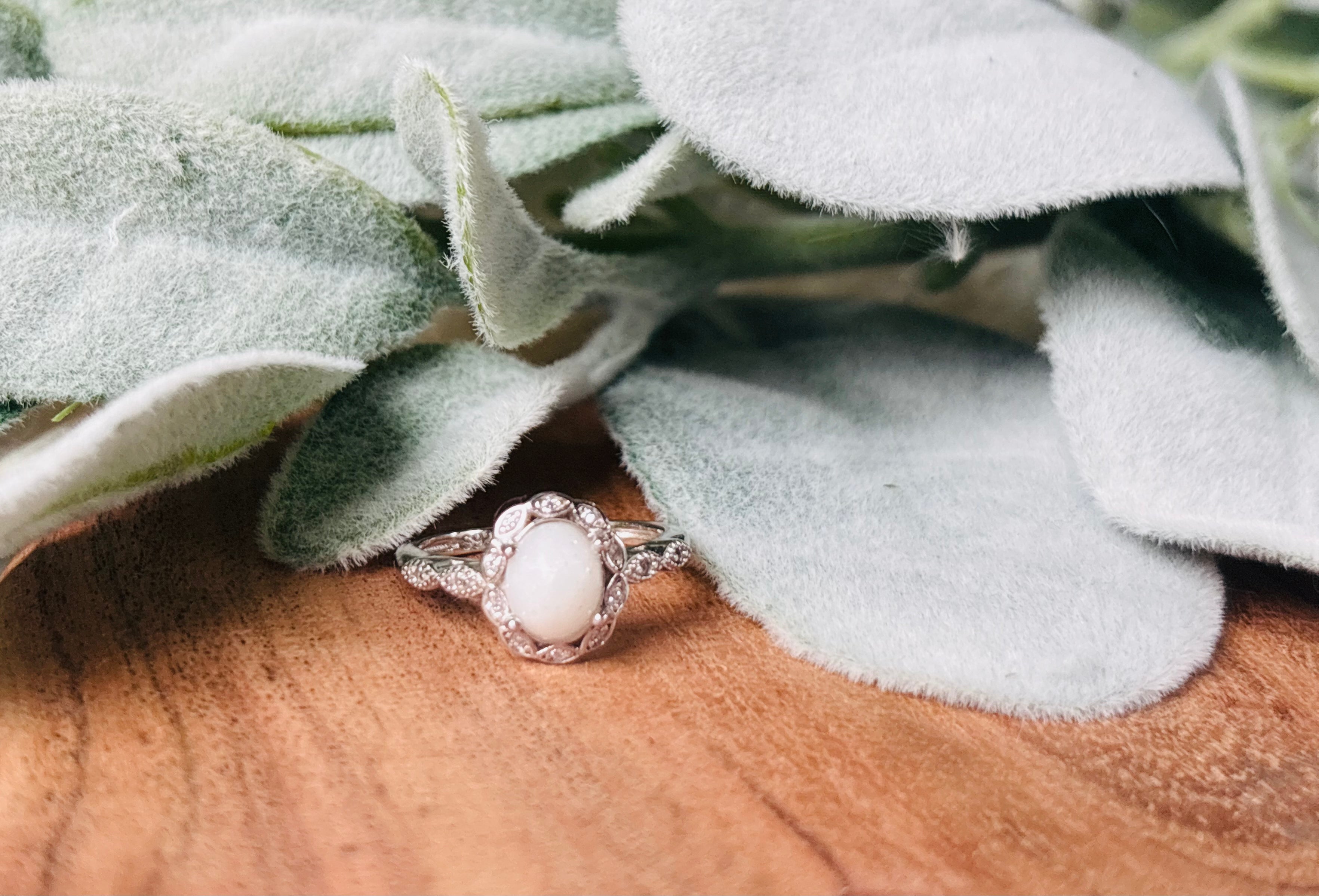 Blossom Halo Breastmilk Ring -Vintage Floral Keepsake