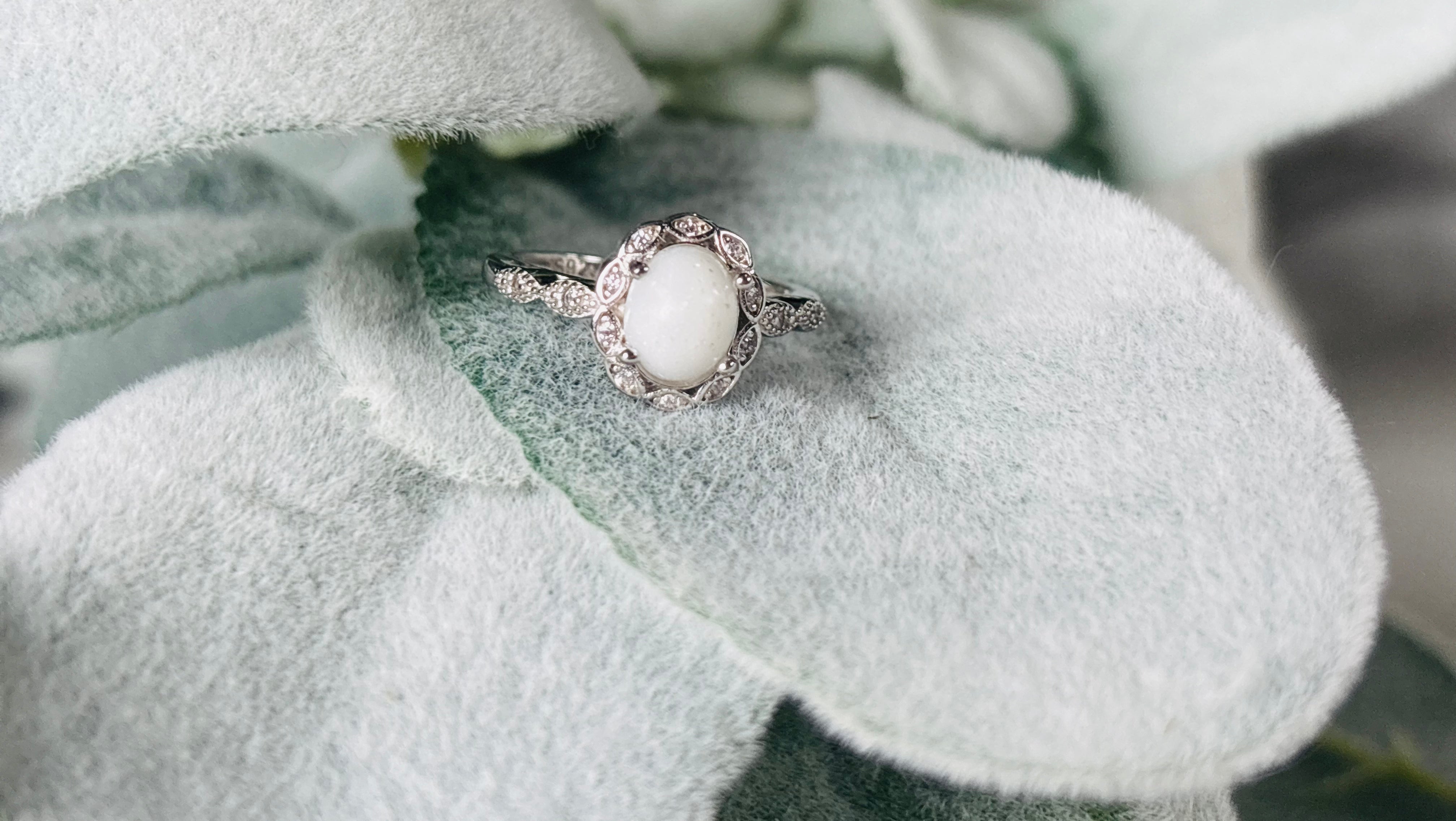 Blossom Halo Breastmilk Ring -Vintage Floral Keepsake