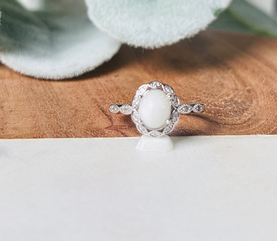 Blossom Halo Breast Milk Ring – Vintage Floral Design
